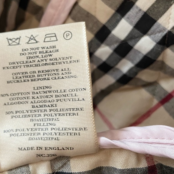 BURBERRY Pink quilted jacket size M (made in England) - Picture 6 of 7